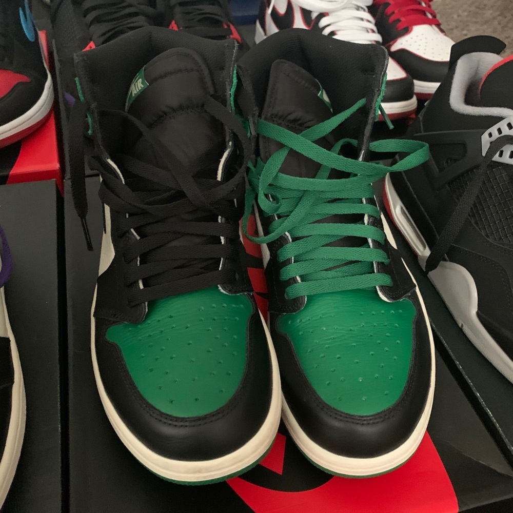 Air Jordan 1 “Pine Green”
